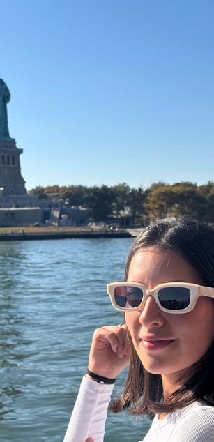 Model - Luna Carter JOI