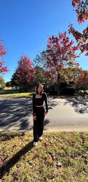 Model - Luna Carter JOI