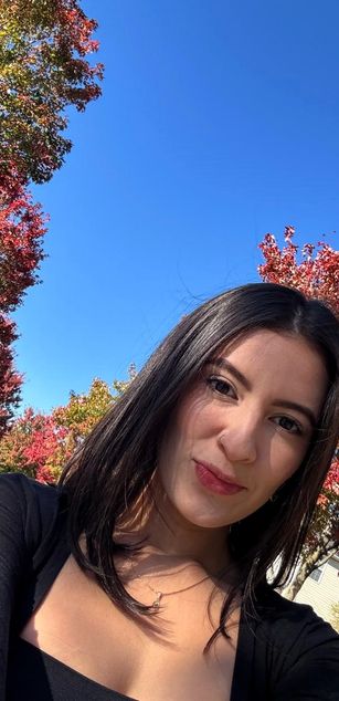 Model - Luna Carter JOI