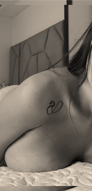 Model - Luna Carter JOI