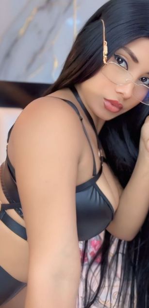 Model - SofiaLaurents Taboo