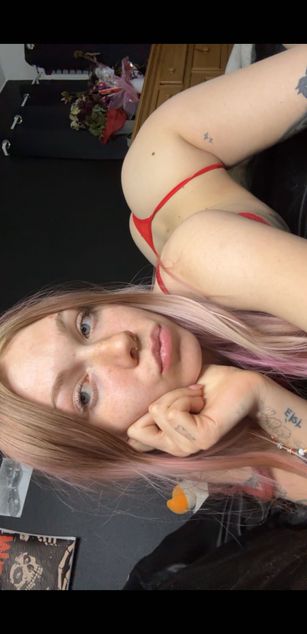 Model - Bunny dirtytalk