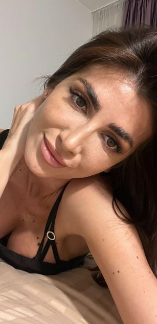 Model - Amelie Knight roleplay