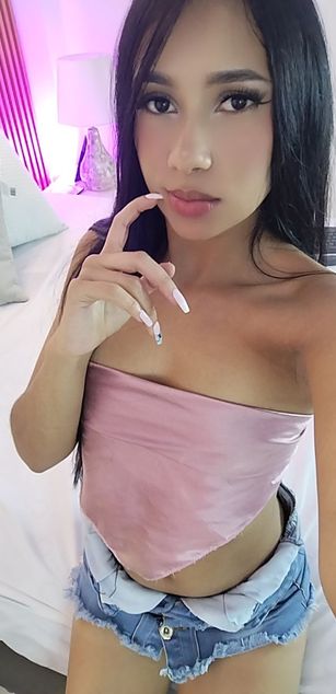 Model - Lucy Owens roleplay