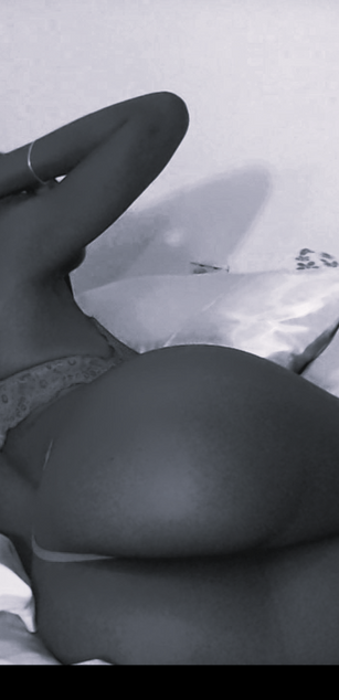 Model - karhinna santamaria roleplay