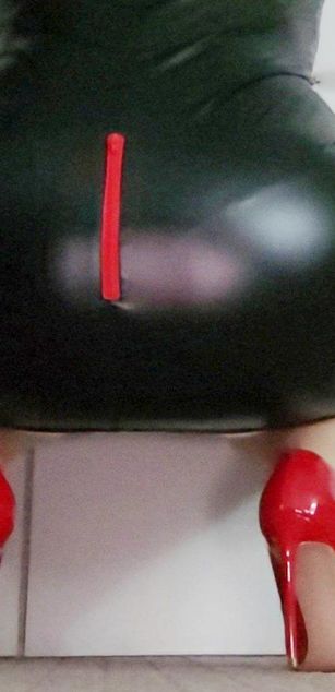 Model - Tatty mature