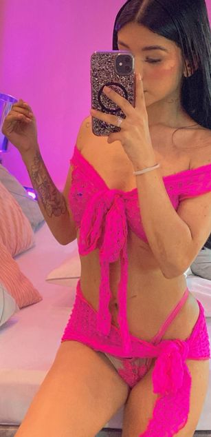 Model - VioletGrace sexy