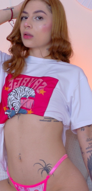 Model - Amber Hudson deepthroat