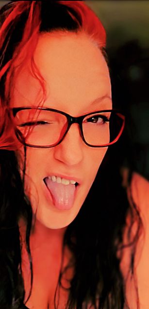 Model - A.J Buttons JOI