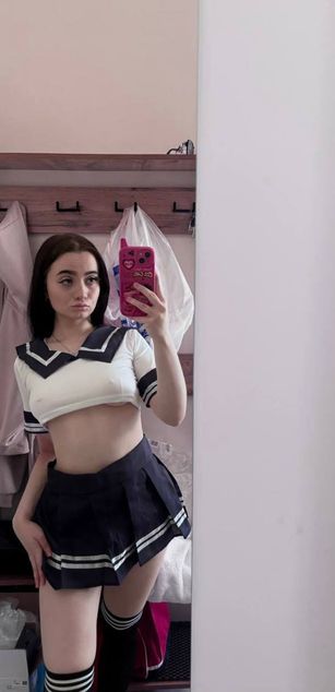 Model - JannyXoXo dildo