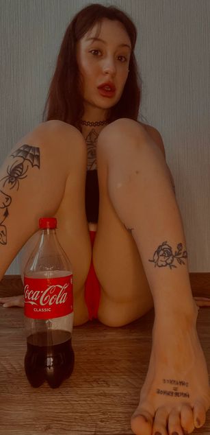 Model - wtf molly blowjob