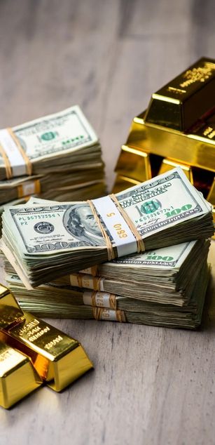 Model - Diosa dorada joi