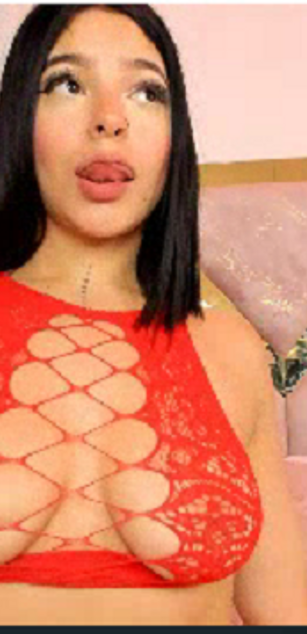 Model - Brianna Hill deepthroat