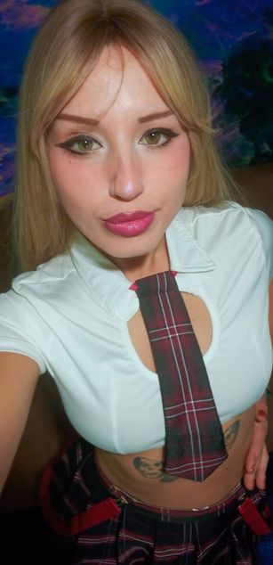 Model - AubreyRock blowjob