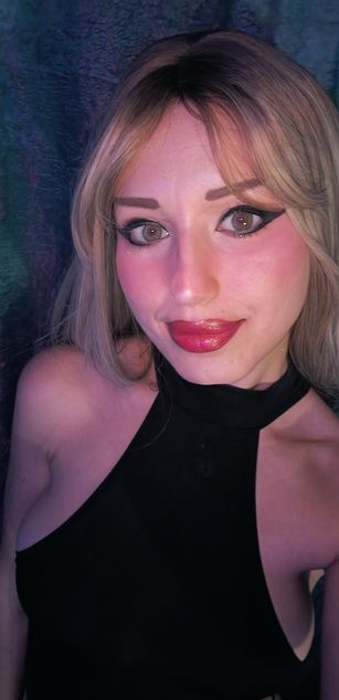 Model - AubreyRock blowjob