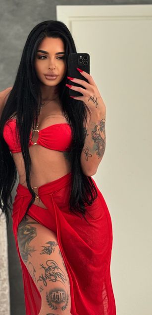 Model - GipsyGoddess femdom