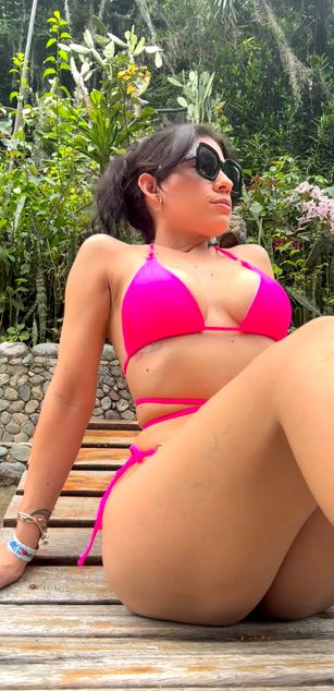 Model - lizzie ross deepthroat