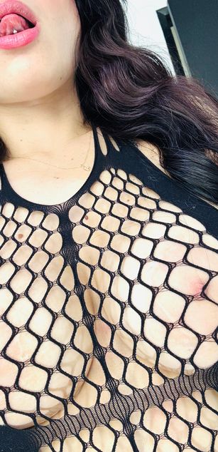 Model - lizzie ross deepthroat