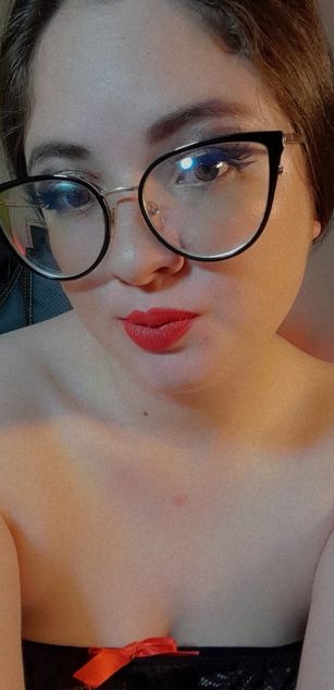 Model - Kristal Adamss pussy