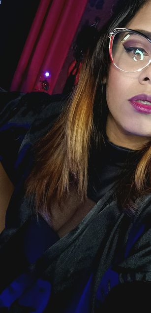 Model - Shenner latina