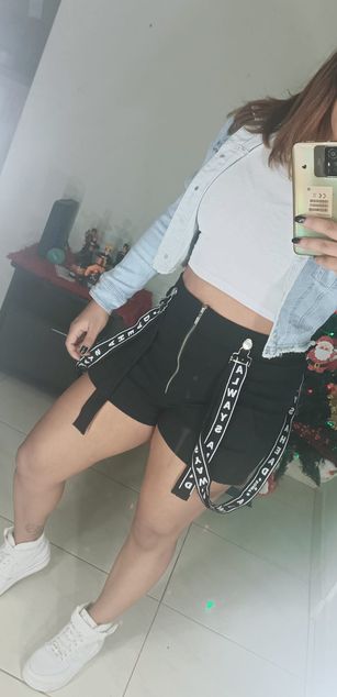 Model - Shenner latina