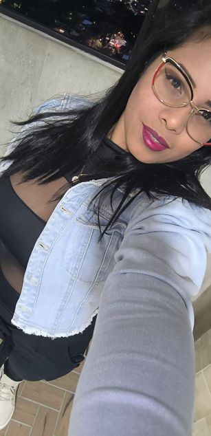 Model - Shenner latina