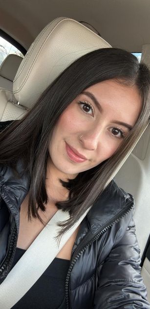 Model - Luna Carter JOI