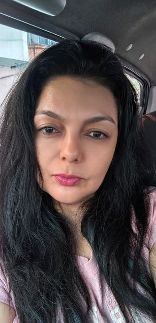 Model - CelenyaSweet COLOMBIAN