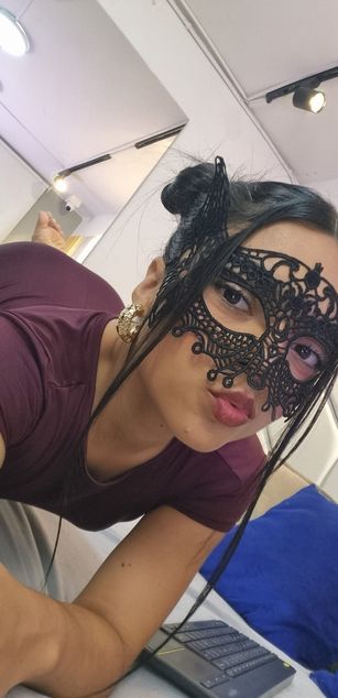 Model - Aria Bell dildo