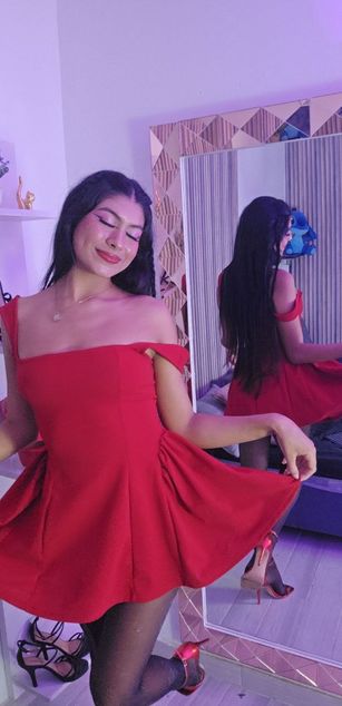 Model - LissaWild deepthroat