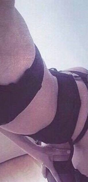 Model - Jessica Jolie deepthroat