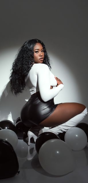 Model - AlishaPhoebe bigtits