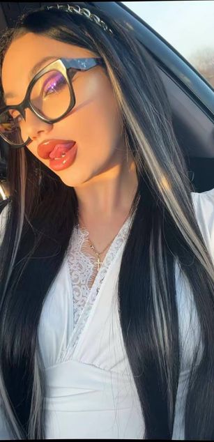 Model - LisaRae fetish