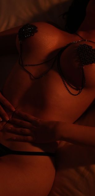 Model - Sarah888 Latina