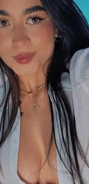 Model - Lexxiee Haze sexy