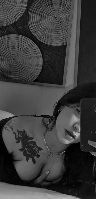 Model - Lexxiee Haze sexy