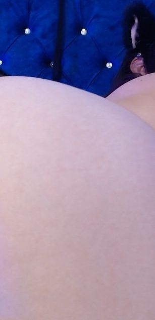 Model - Valery blowjob