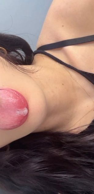 Model - lizzie ross deepthroat