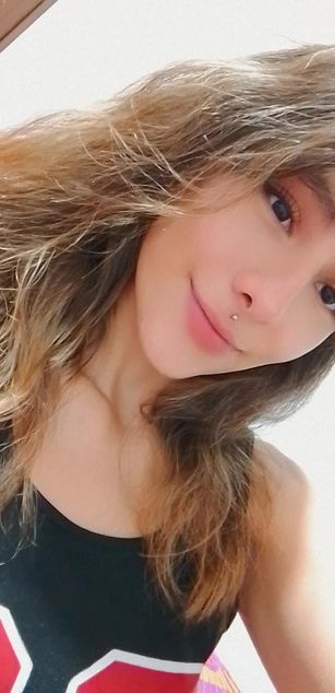 Model - NathalyJohns girl