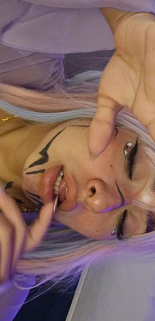 Model - coraline sexy