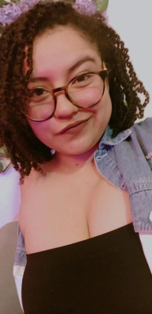 Model - NoaVega curvy