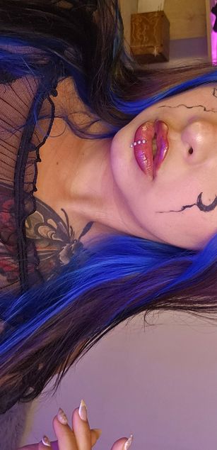 Model - coraline sexy