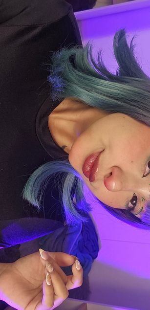 Model - coraline sexy