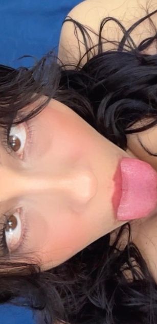 Model - lizzie ross deepthroat