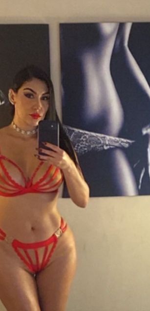 Model - IvanaMoire_ fetish