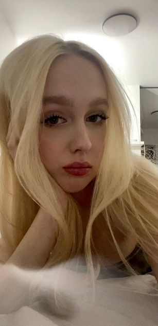 Model - Alice roleplay