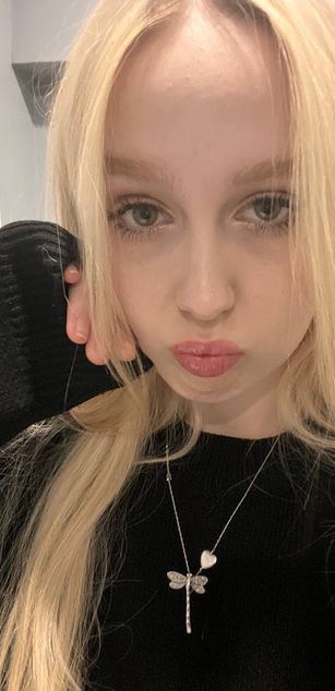 Model - Alice roleplay