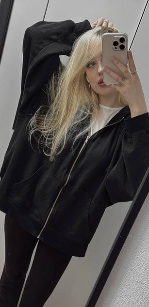 Model - Alice roleplay