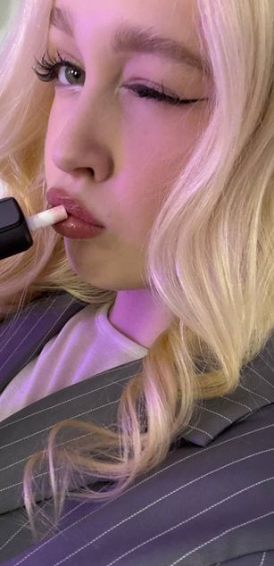 Model - Alice roleplay