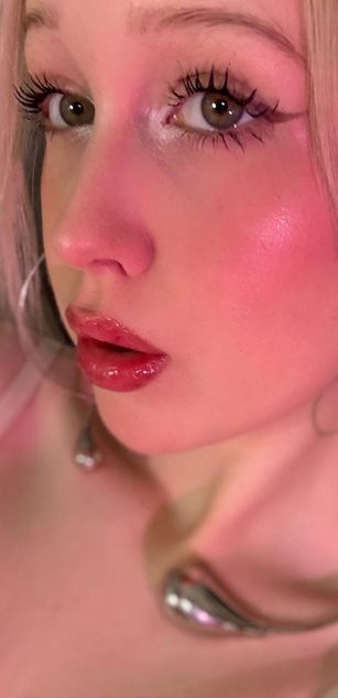 Model - Alice roleplay